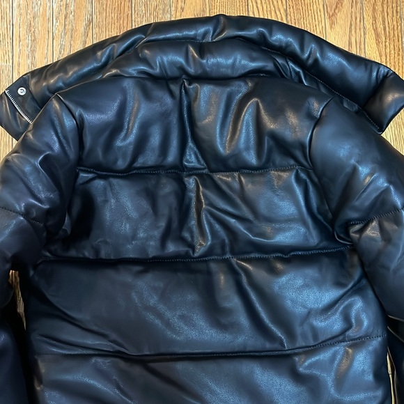 Never worn Abercrombie faux leather puffer - Picture 4 of 4
